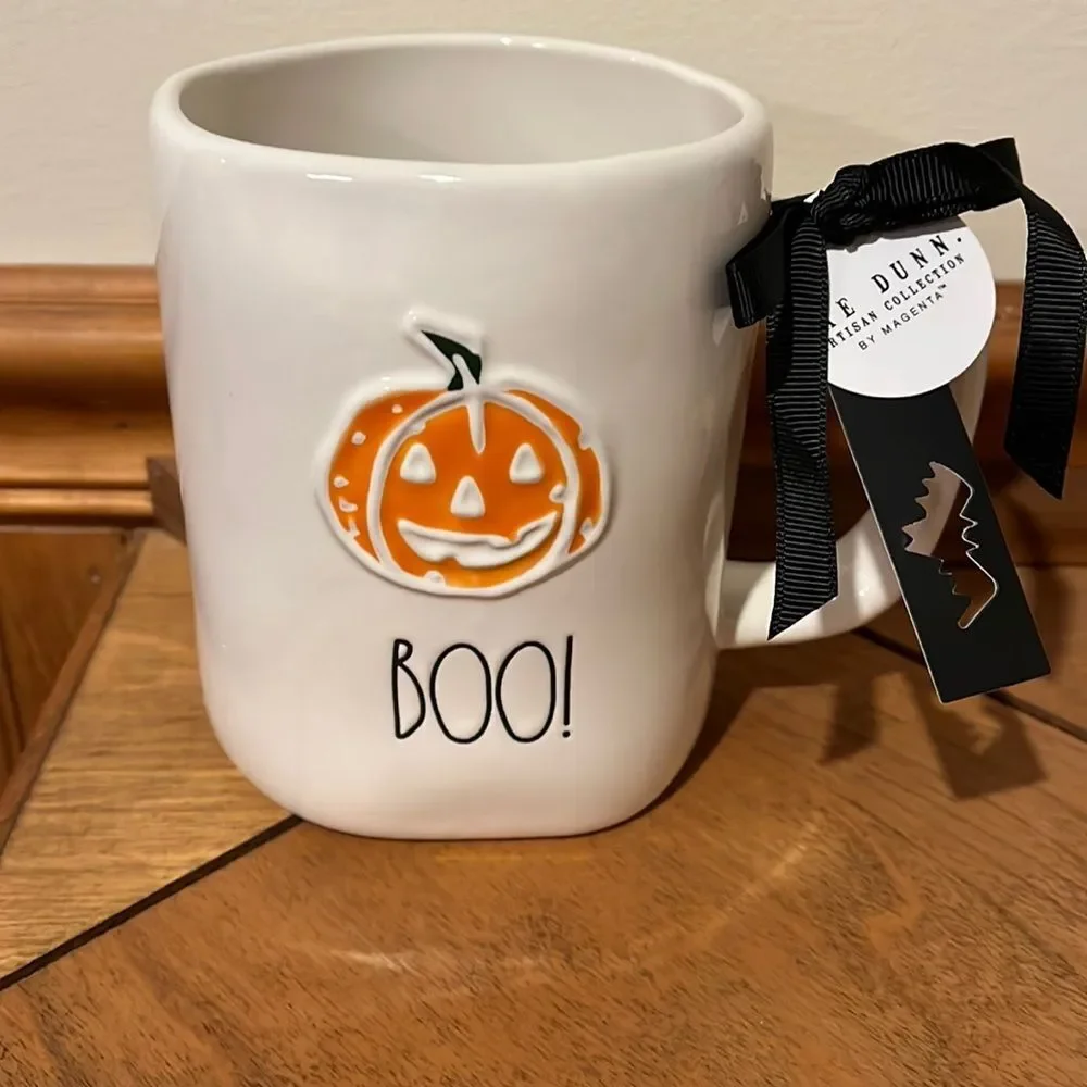 NWT Rae Dunn Halloween mug